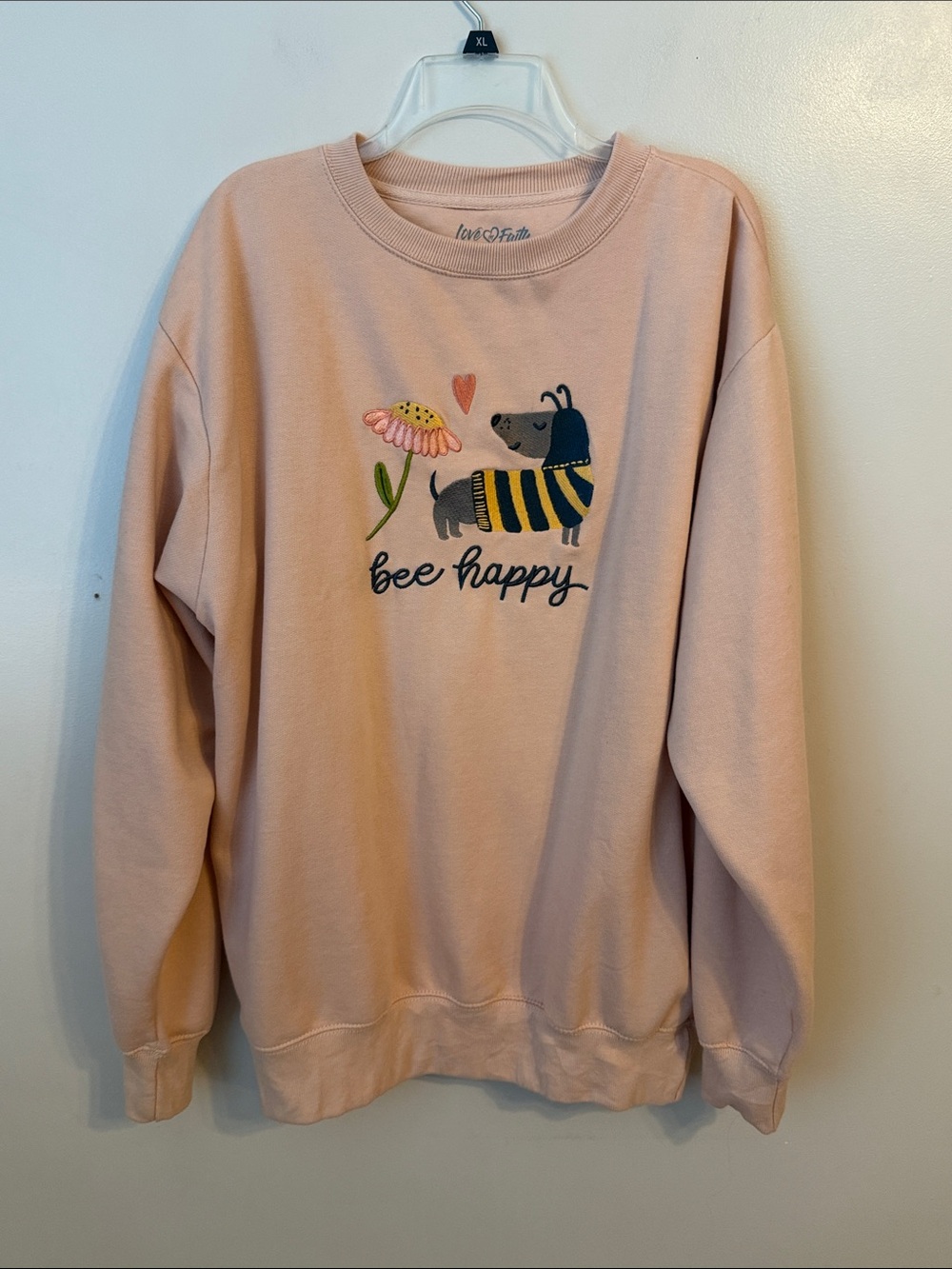 Love In Faith Embroidered bee Happy Dacshund Logo Light Pink Crewneck Sz 2XL